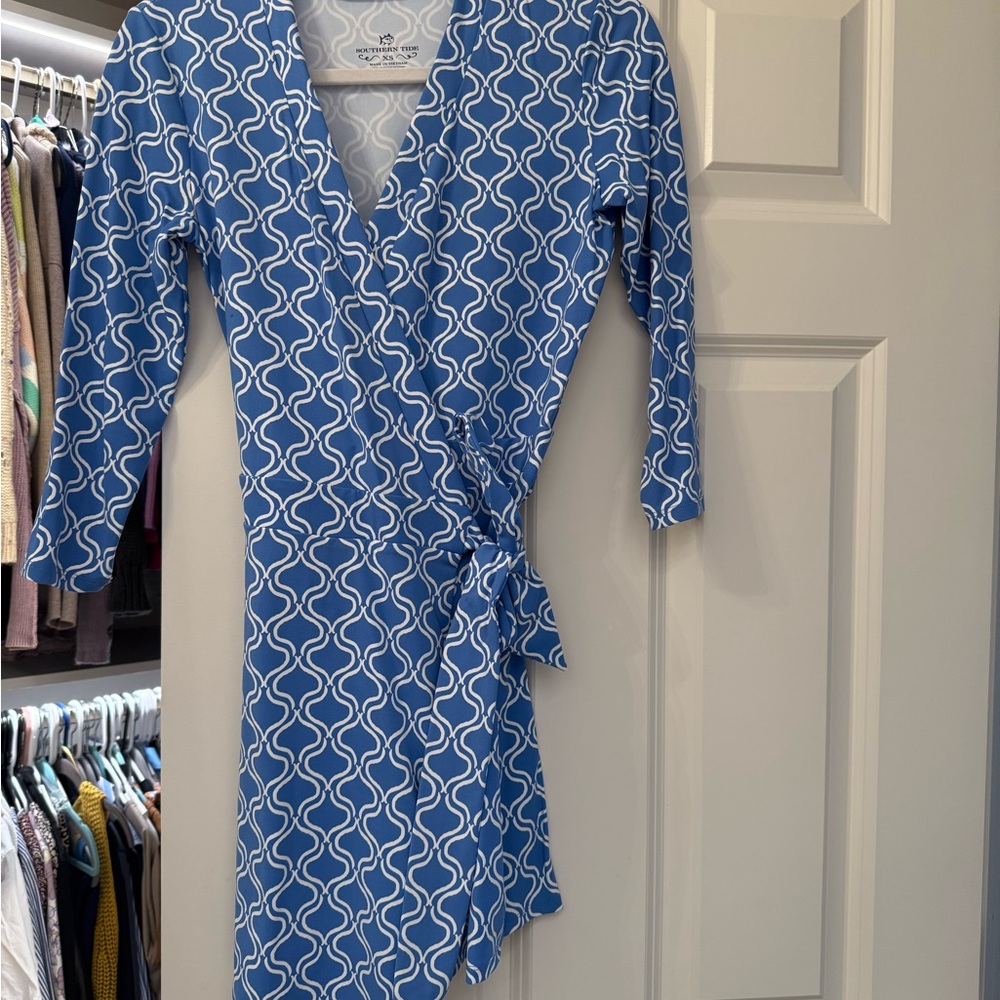 Southern tide Blue Patterned Wrap Dress with shorts